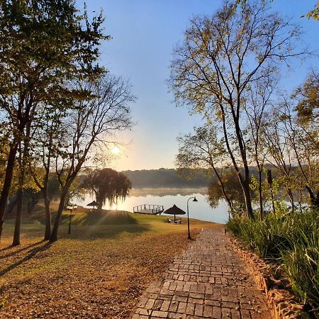 Premier Hotel Roodevalley Pretoria-Noord Exteriör bild