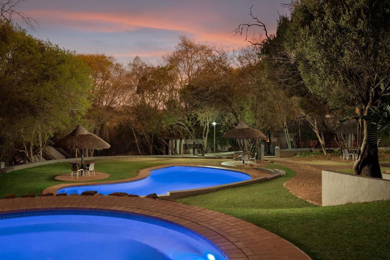 Premier Hotel Roodevalley Pretoria-Noord Exteriör bild